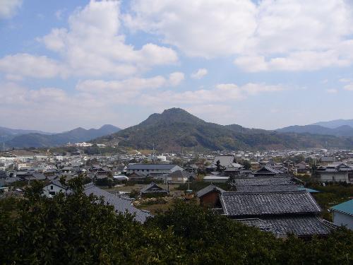 鳥屋城山